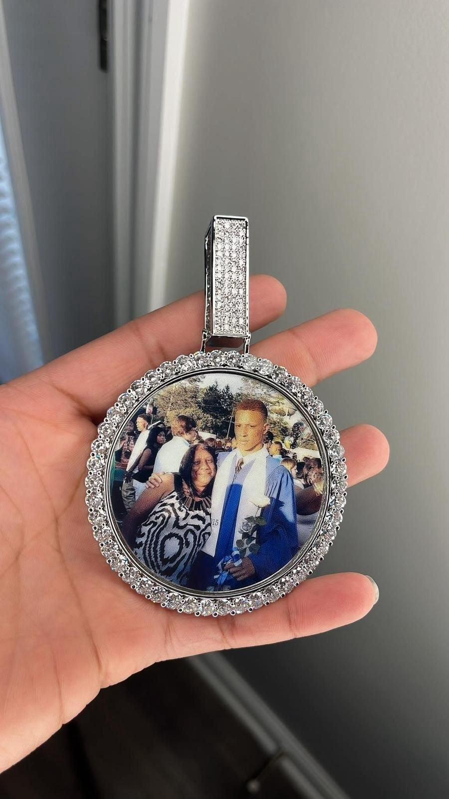Medallion Round Pendant