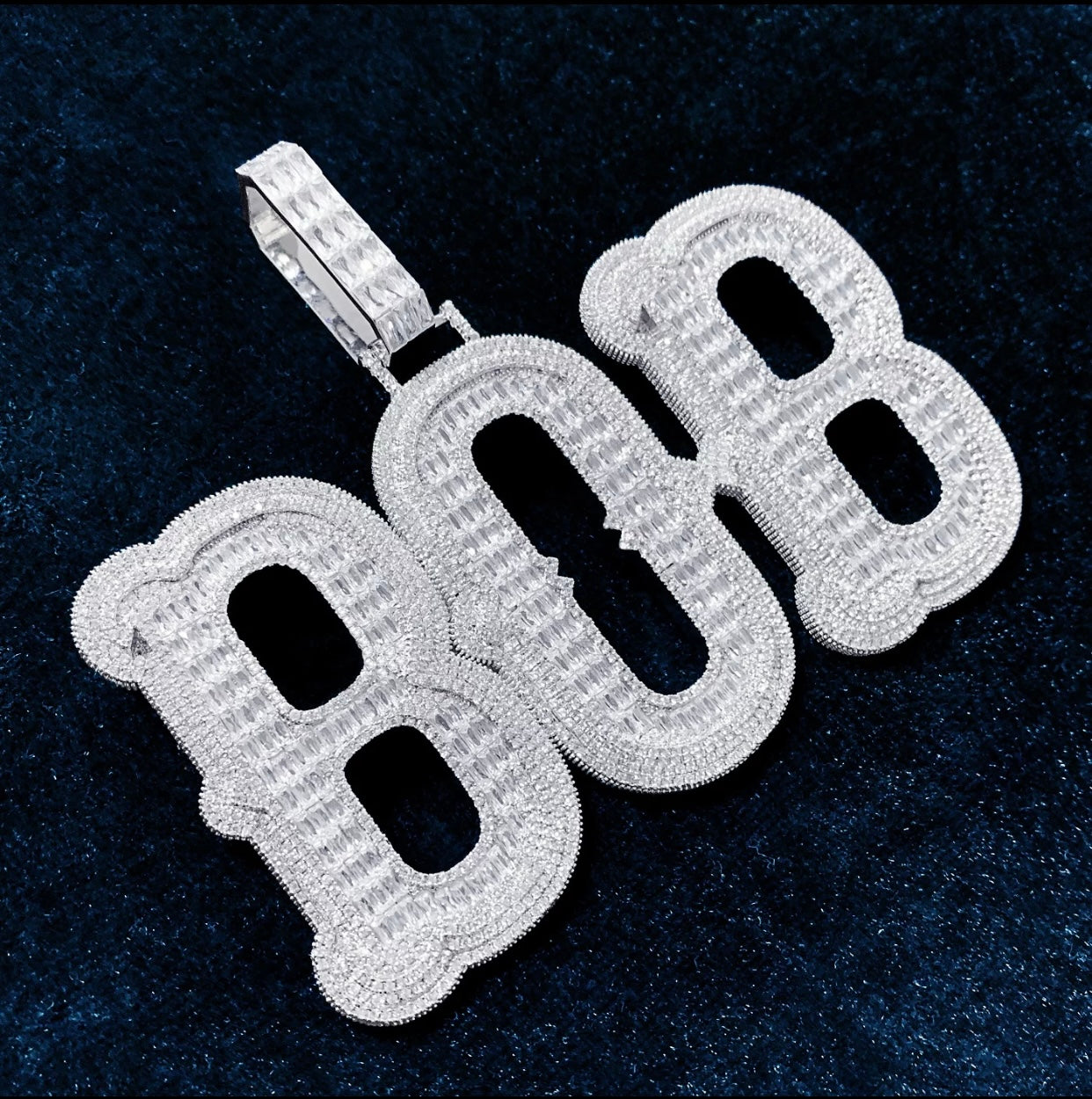 Frosted Bold Baguette (No Chain)