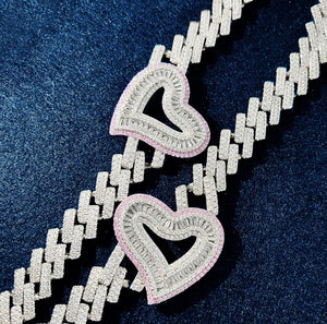 Icy Open Heart Chocker