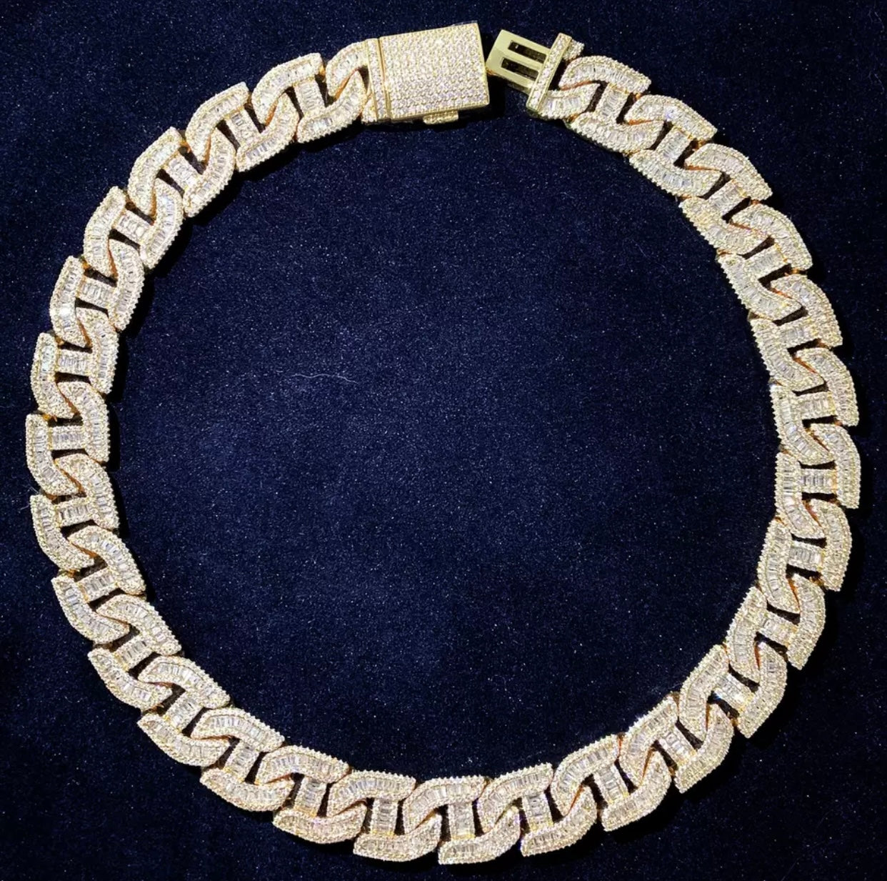 18mm Baguette Cuban Link