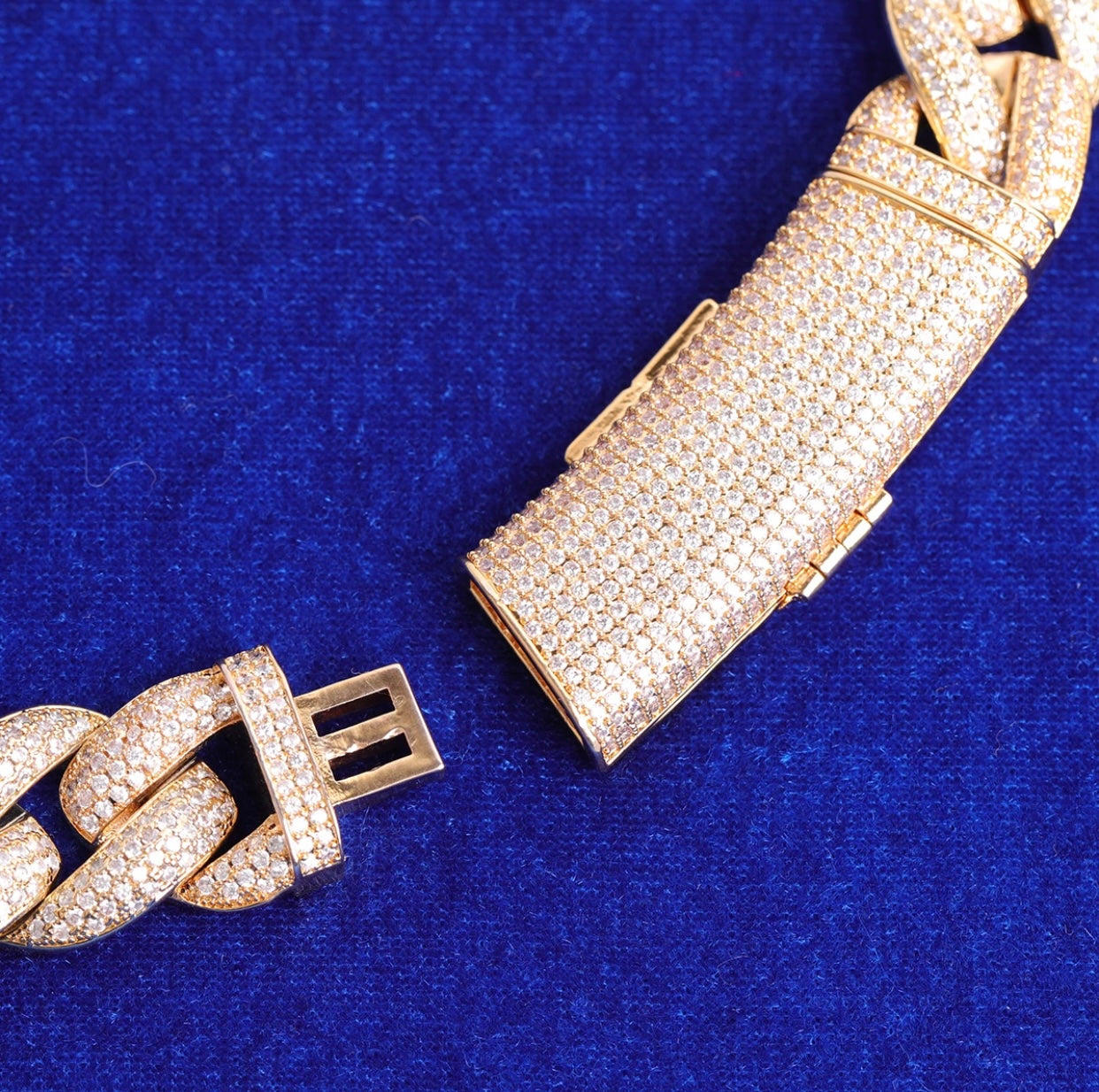 Box Pendant