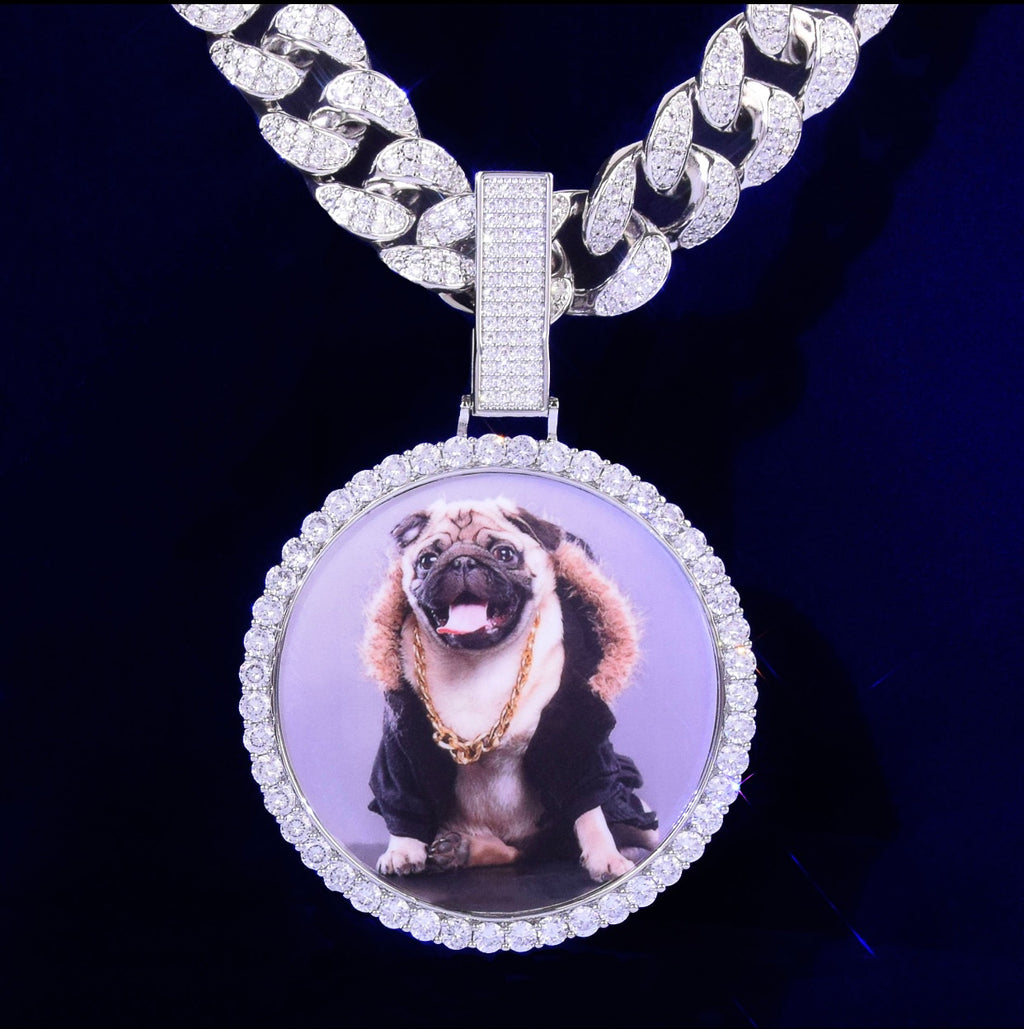 Medallion Round Pendant